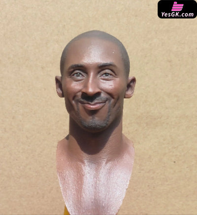 1/6 Kobe Bryant Smiling Head Sculpture Action Figure - 69toys Studio [Pre-Order] Full Payment / with shoulder Sports