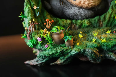 My Neighbor Totoro Hayao Miyazaki Desktop Scene Series 013 Totoro in the Tree Hole 1/6 GK Statue - OPM Studio [In-Stock]