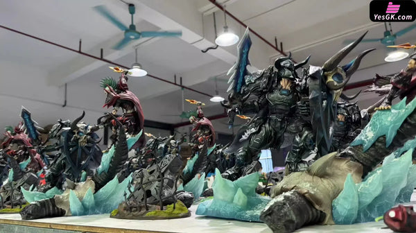 5V5 Battle Series 001 Fearless Warrior VS Undead Bloodfang Thief Statue - Black Rock Studio [In-Stock] Others