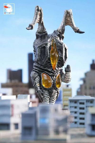 Ultraman Goodbye Childhood #1 Hello Little Monster Alien Baltan & Zetton & Alien Metron GK Statue - KAIJUU TANDO Studio [In-Stock]