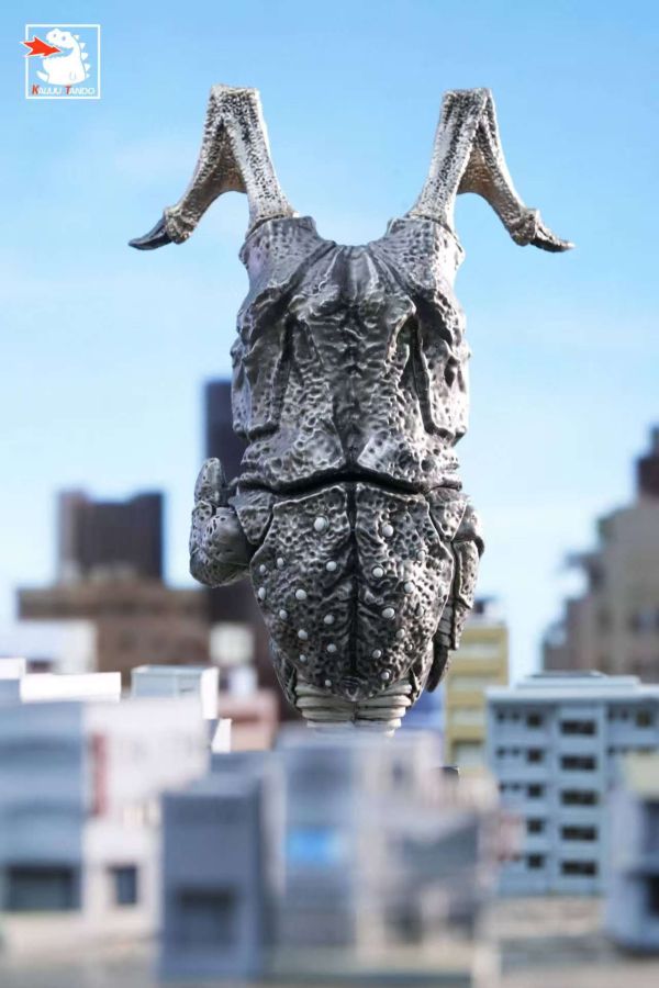 Ultraman Goodbye Childhood #1 Hello Little Monster Alien Baltan & Zetton & Alien Metron GK Statue - KAIJUU TANDO Studio [In-Stock]