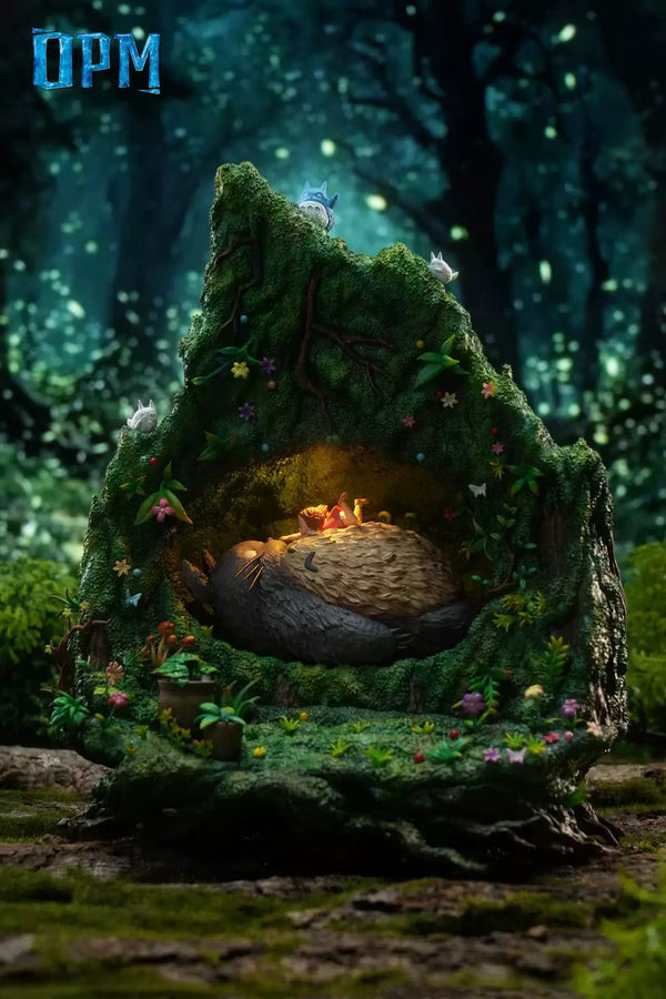 My Neighbor Totoro Hayao Miyazaki Desktop Scene Series 013 Totoro in the Tree Hole 1/6 GK Statue - OPM Studio [Pre-Order]