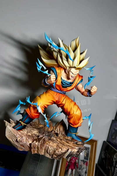 Dragon Ball Powering Up Super Saiyan 3 1/6 GK Statue - AW Studio [In-Stock]
