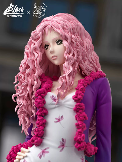 NANA Layla Serizawa 1/6 GK Statue - NIUZI Studio & BLACK Studio [In-Stock]