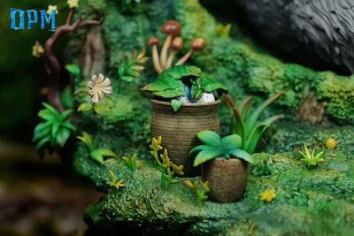 My Neighbor Totoro Hayao Miyazaki Desktop Scene Series 013 Totoro in the Tree Hole 1/6 GK Statue - OPM Studio [Pre-Order]