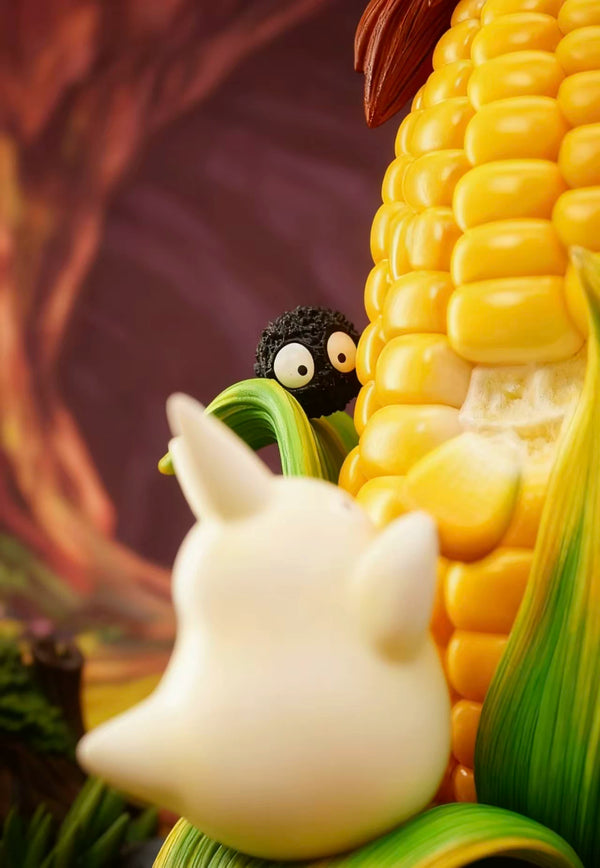 My Neighbor Totoro Totoro Picking Corn 1/1 GK Statue - Long Miao Studio [In-Stock]