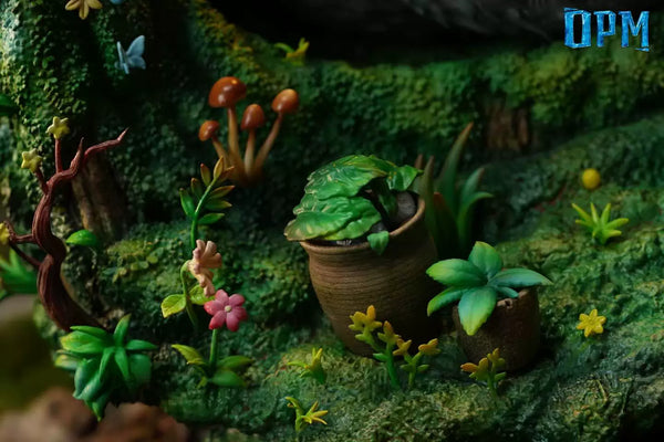 My Neighbor Totoro Hayao Miyazaki Desktop Scene Series 013 Totoro in the Tree Hole 1/6 GK Statue - OPM Studio [Pre-Order]