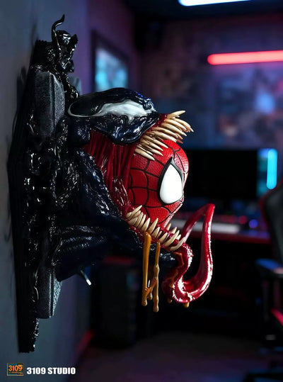 Spider-Man Venom Wall-Mounted Dual Scale GK Statue - 3109 Studio [Pre-Order]
