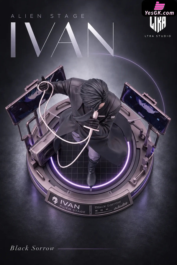 ALIEN STAGE #2 Ivan Statue - LTRA Studio