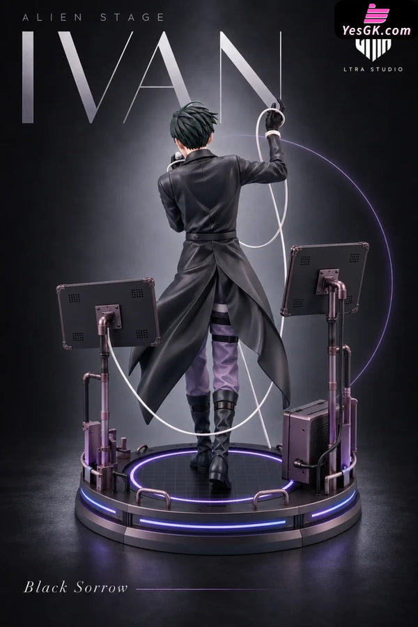 ALIEN STAGE #2 Ivan Statue - LTRA Studio