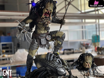 Aliens vs Predator Wolf Predator GK Statue - GNT Studio [In-Stock] Others