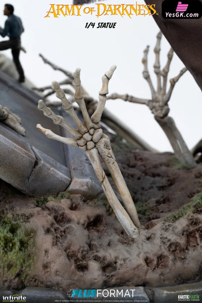 Army of Darkness Ash 1/4 Plus Format Statue (Licensed) - Infinite Studio [Pre-Order] Others