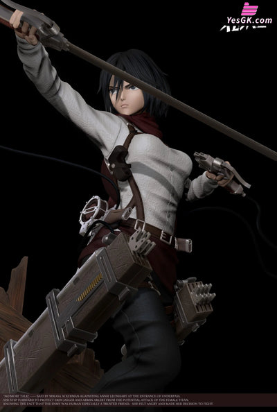 Attack On Titan Famous Scene #10 Mikasa Drawing The Sword Statue - Typical Studio [Pre - Order]