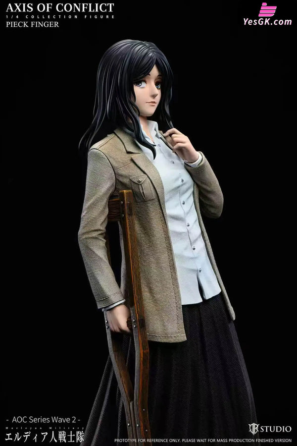 Attack on Titan Pieck Finger Statue - JR Studio