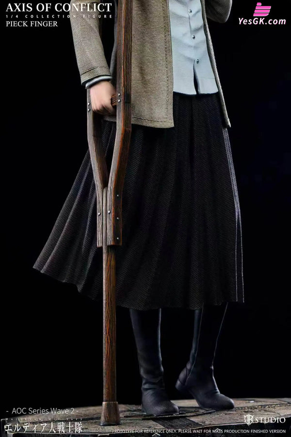 Attack on Titan Pieck Finger Statue - JR Studio