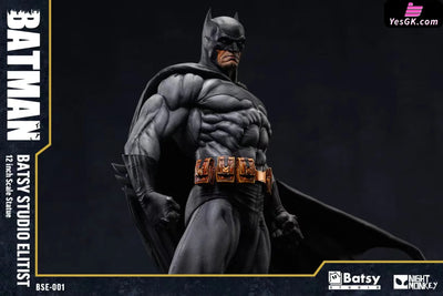 Dc Batman Resin Statue - Batsy Studio [Pre-Order] Comics
