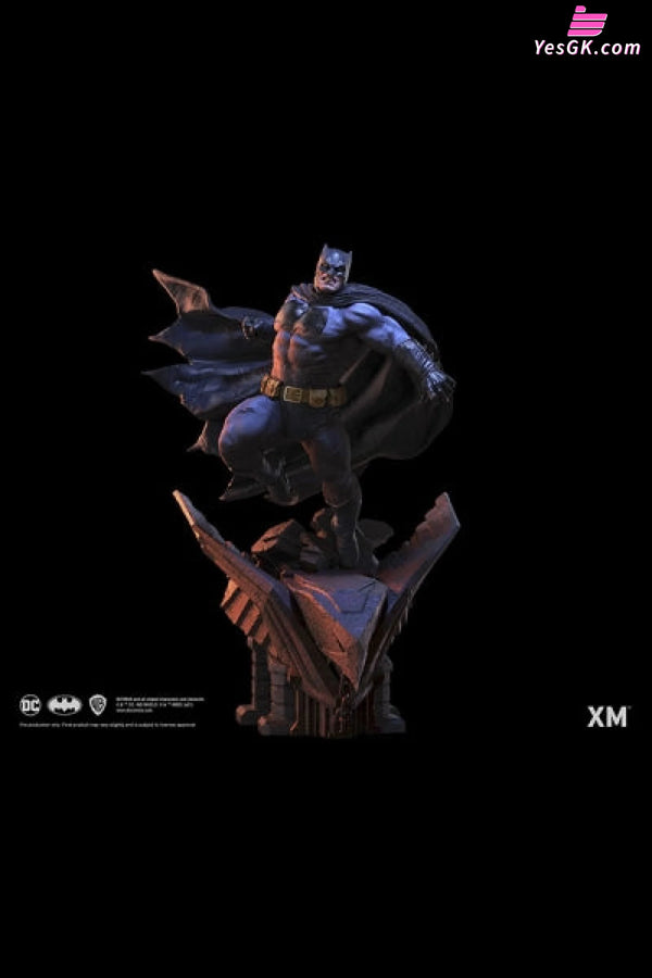 Batman The Dark Knight Returns 1/4 & 1/6 Scale Licensed Statue - XM Studio [In-Stock] - DC Comics