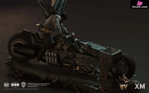 Batman White Knight 1/4 Scale Licensed Statue - XM Studio [In-Stock] - Full Payment - DC Comics