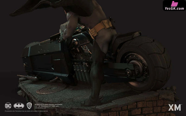 Batman White Knight 1/4 Scale Licensed Statue - XM Studio [In-Stock] - Full Payment - DC Comics