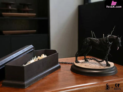 Berserk Black dog pulling coffin of Casca GK Statue - BIHS Studio [Pre-Order] Berserk