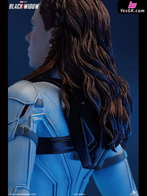 Black Widow Snow Suit 1/4 Licensed Statue - Queen Studio [In-Stock] - Full Payment - MARVEL