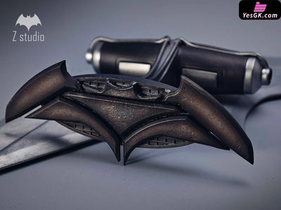 DC Cinematic Grade Replica Collection Series #1 Batman Weapon Peripheral - Z Studio [Pre-Order] DC Comics