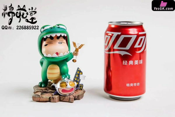 Crayon Shin-chan Monster Shinnosuke Nohara Beating up Ultraman GK Statue - M.H.T Studio [In-Stock] - Crayon Shin-chan