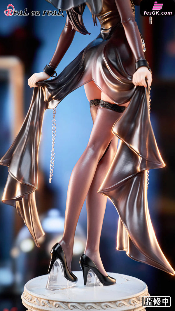 Dark Nun Figure - Real on real Studio