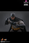 Dc 1/6Cms024 Batman: The Dark Knight Returns Batman (Licensed) Action Figure - Hottoys Studio