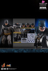 Dc 1/6Cms024 Batman: The Dark Knight Returns Batman (Licensed) Action Figure - Hottoys Studio