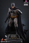 Dc 1/6Cms024 Batman: The Dark Knight Returns Batman (Licensed) Action Figure - Hottoys Studio