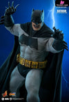 Dc 1/6Cms024 Batman: The Dark Knight Returns Batman (Licensed) Action Figure - Hottoys Studio