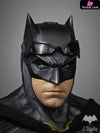 Dc Batman Trilogy Iii Jl Tactical Chinese Armor Statue - Z Studio [Pre-Order] Comics