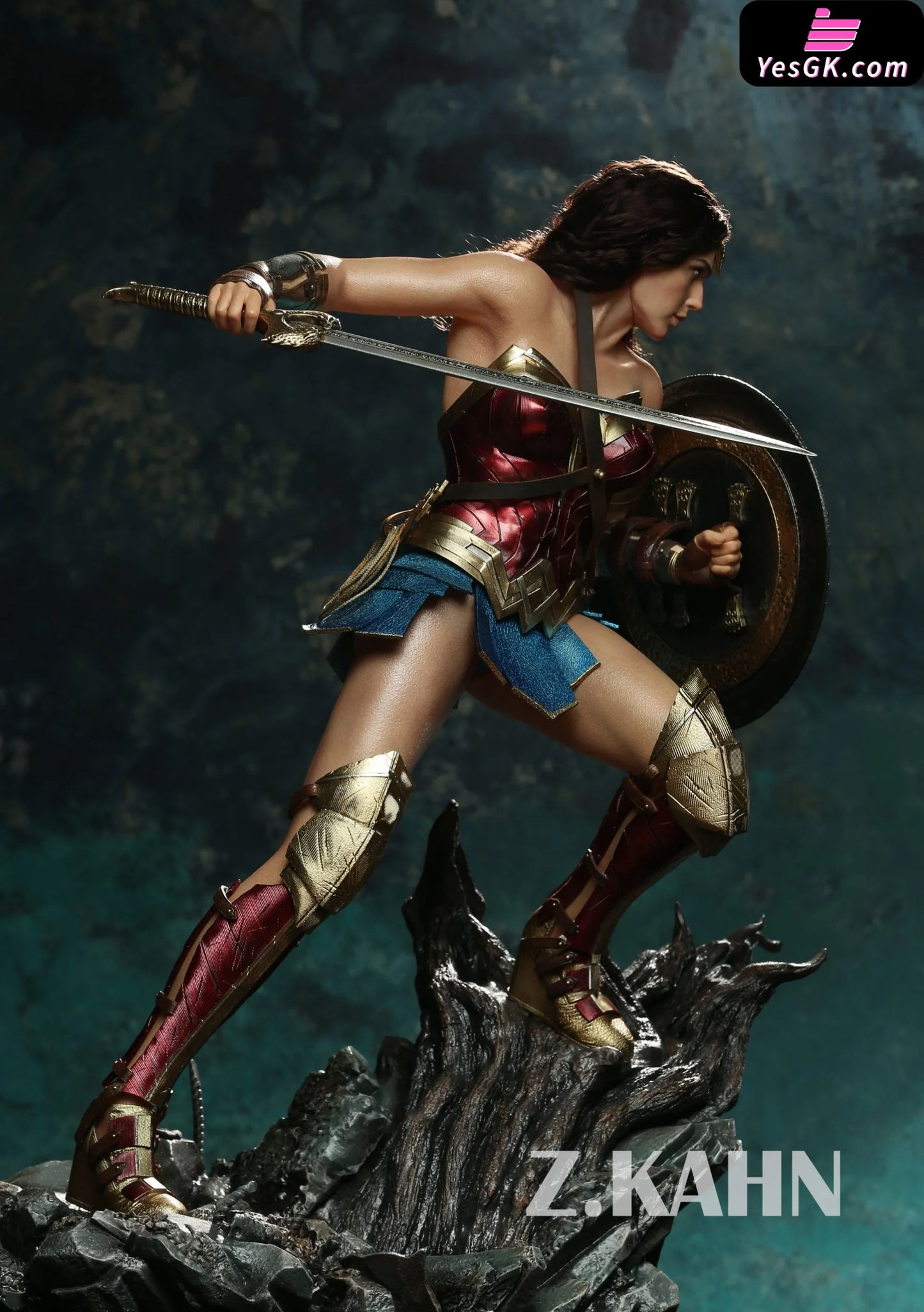 Dc Comics Wonder Woman Diana Prince Resin Statue - Z.kahn Studio [Pre-Order]