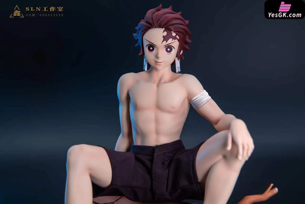Demon Slayer Kamado Tanjiro 18 + Man Resin Statue - Sln Studio [In-Stock]