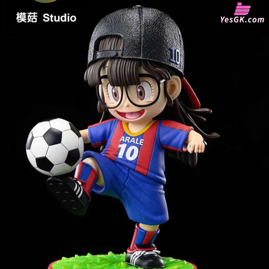 Dr. Slump Star Series Arale#2 Soccer Arale Resin Statue - Mg Studio [Pre-Order]