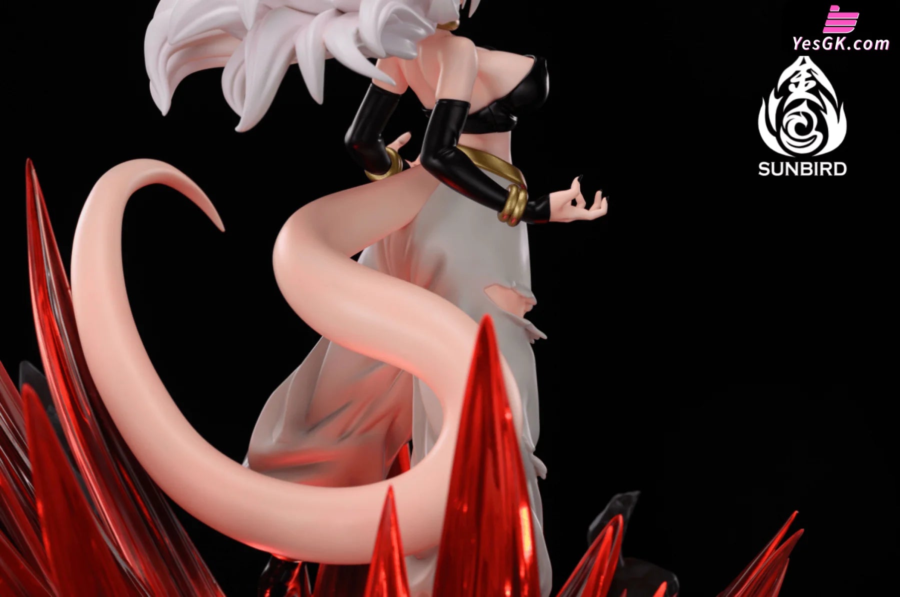 Dragon Ball Unveils Android 21's Smart New Statue