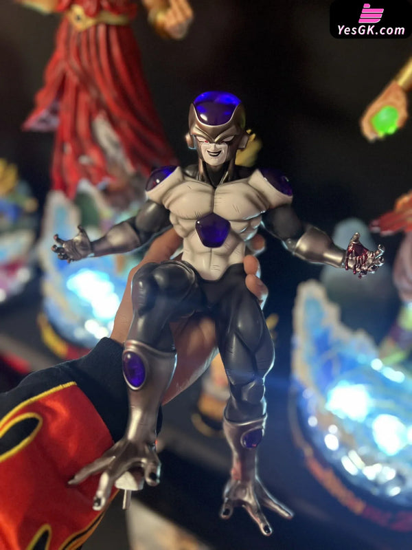 Dragon Ball Black Frieza Vs Gas Statue - Power Collection Studio [Pre-Order]
