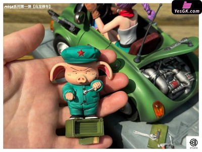 Dragon Ball MEGA Series #1 Oolong Fixing Car GK Statue - Cell Studio [Pre-Order] Dragon Ball