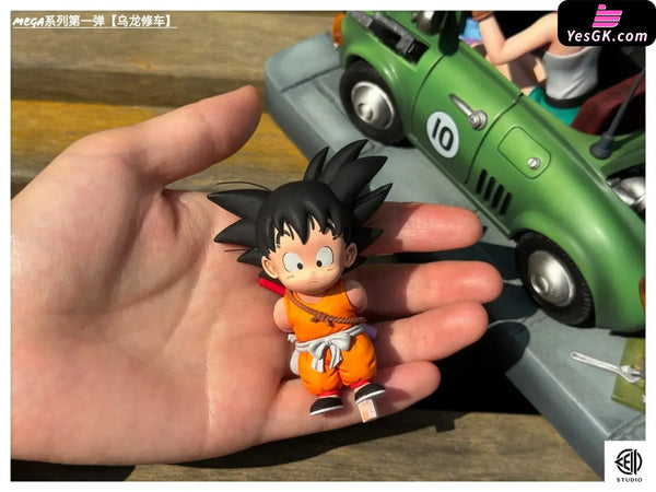 Dragon Ball MEGA Series #1 Oolong Fixing Car GK Statue - Cell Studio [Pre-Order] Dragon Ball