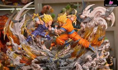Dragon Ball Scenario Battle Series 01: Super Saiyan 2 Son Goku Vs Demonized Vegeta Resin Statue -