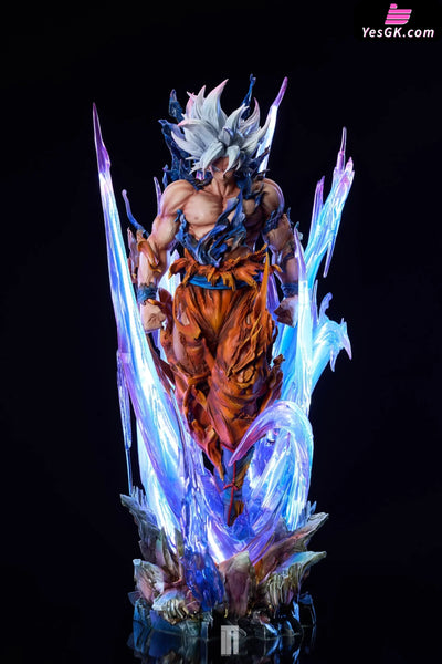 Dragon Ball Ultimate Freedom Son Goku GK Statue - Iron Curtain Studio [Pre-Order] Deposit / 1/3 Scale / Ink Version