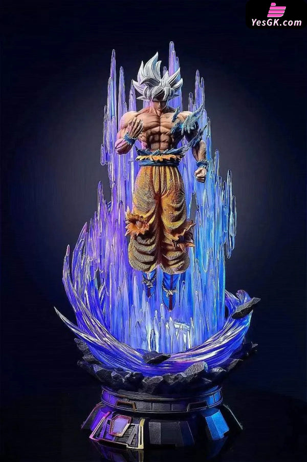Dragon Ball Ultra Instinct Goku 1/4 GK Statue - ZBC Studio [In-Stock] - Full Payment / Goku + Accessories Package
