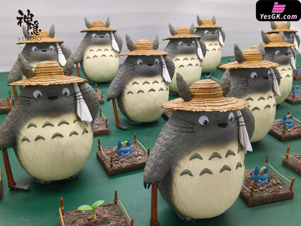 Encounter Series Farmer Totoro GK Statue - Shen Yin Studio [In-Stock] Miyazaki Anime