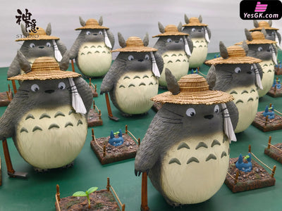 Encounter Series Farmer Totoro GK Statue - Shen Yin Studio [In-Stock] Miyazaki Anime