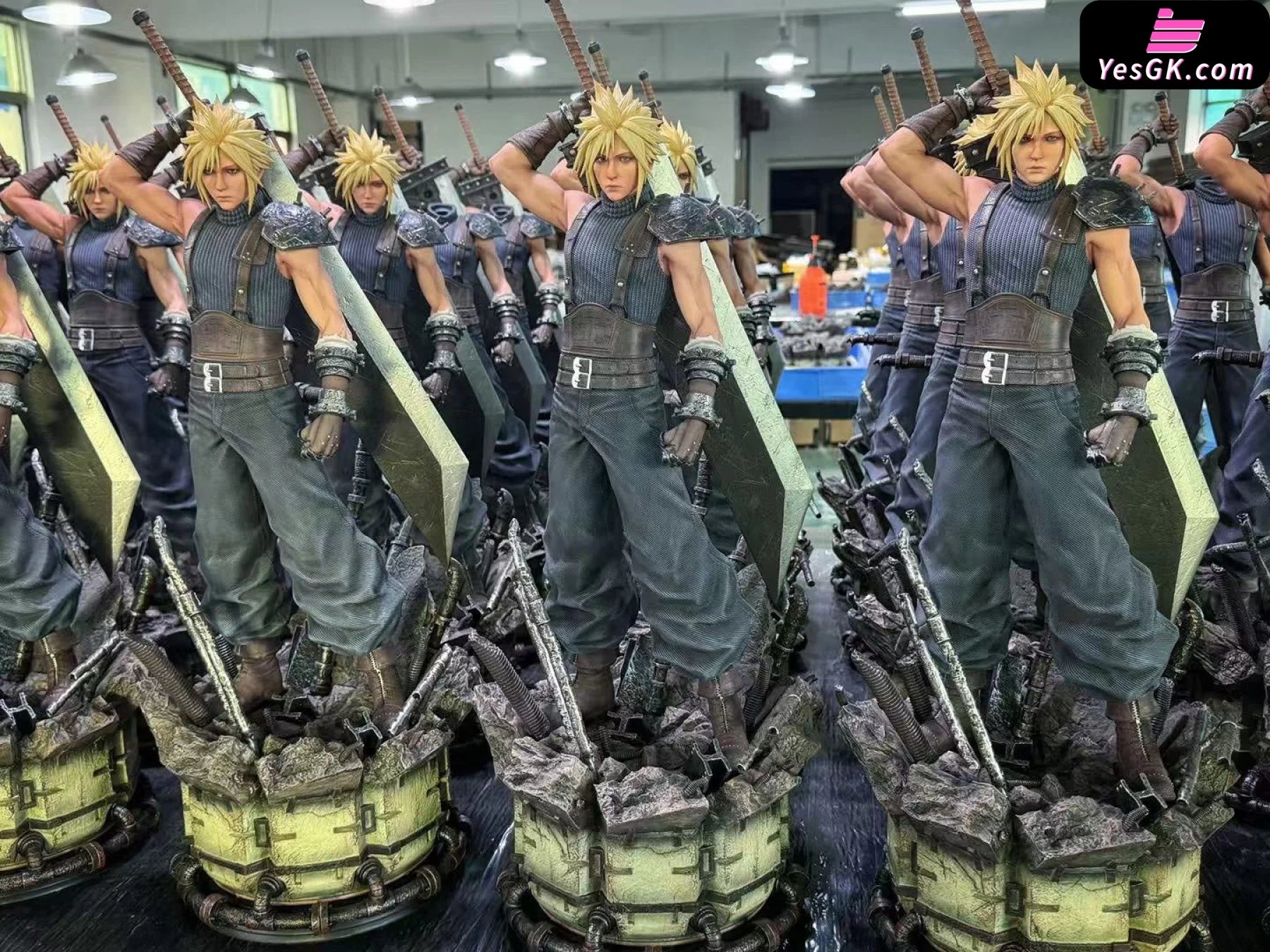 Figurine - Final Fantasy VII Remake - Play Arts Kai Cloud - GAMING Figurine - Final Fantasy VII Remake - Play Arts Kai Cloud - GAMING