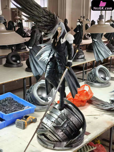 Final Fantasy 7 Sephiroth Statue - FanArt Studio [In-Stock] Final Fantasy