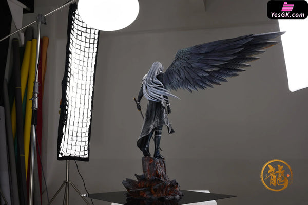 Final Fantasy Sephiroth 1/3 GK Statue - Dragon Studio [In-Stock] Final Fantasy