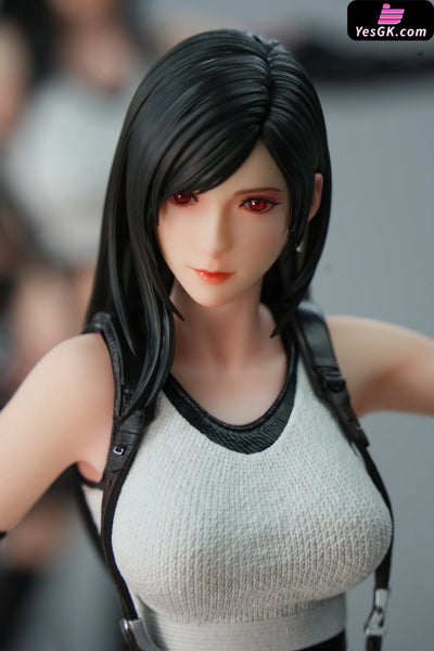 Final Fantasy Tifa Lockhart Statue - MOSS Studio [In-Stock] Final Fantasy