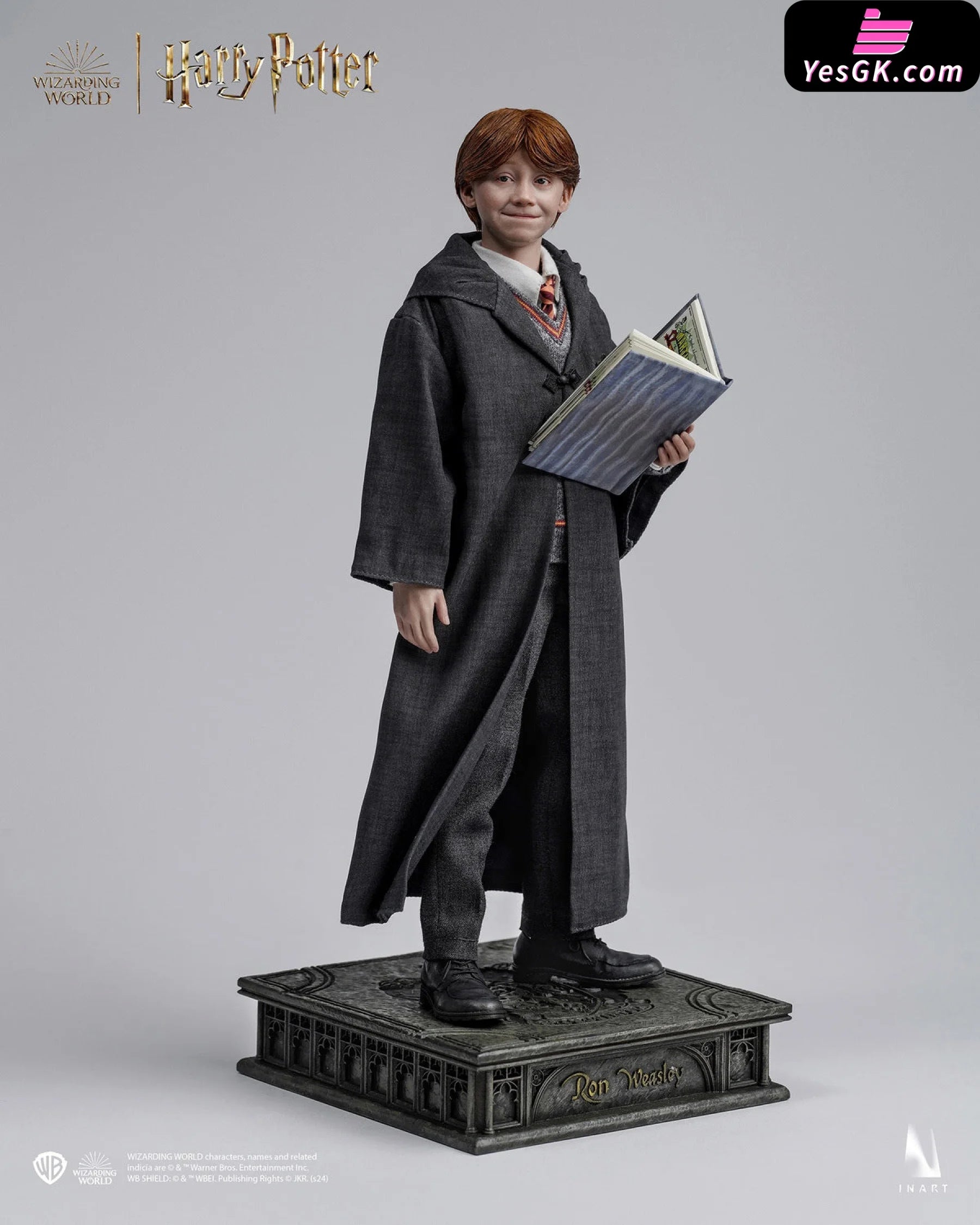 Harry Potter And The Philosopher’s Stone Ron Weasley School Uniform 1/6 Action Figure - Inart